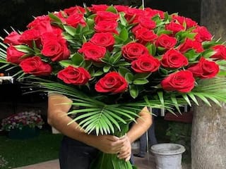गर्मियों में 2 दिन में ही मुरझाने लगते हैं गुलदस्ते, पर इन ट्रिक्स को अपनाएंगे तो लंबे समय तक रहेंगे खिले खिले