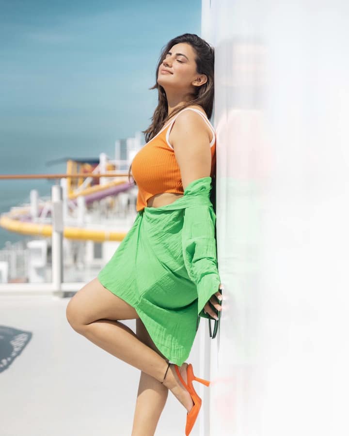 क्योंकि आज हम आपको अक्षरा सिंह के उस छुपे राज के बारे में बताने जा रहे हैं जो आज तक आप नहीं जानते होंगे. आपको लगता होगा कि अक्षरा सिंह के पहले प्यार पवन सिंह हैं. लेकिन ये बात बिल्कुल भी सच नहीं हैं.