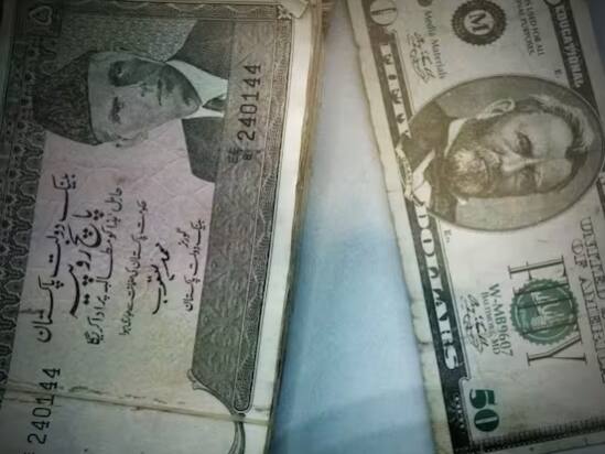 ਪਾਕਿਸਤਾਨ ਵਿੱਚ ਸਾਲ 2018 ਵਿੱਚ ਇਮਰਾਨ ਖਾਨ ਨੇ ਪ੍ਰਧਾਨ ਮੰਤਰੀ ਦਾ ਅਹੁਦਾ ਸੰਭਾਲਿਆ ਸੀ। ਇਸ ਦੌਰਾਨ 1 ਡਾਲਰ ਦੀ ਕੀਮਤ 140 ਰੁਪਏ ਦੇ ਨੇੜੇ ਪਹੁੰਚ ਗਈ।