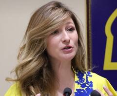 भारत यात्रा कर यूक्रेन लौटी इस मंत्री ने पुतिन को धिक्कारा! रूसी सेना ने चर्च पर कब्जा कर भर दिया था गोला-बारूद, तस्वीरें शेयर कर दुनिया को बताया