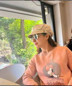 Urmila Matondkar PHOTO: 49 વર્ષની ઉંમરે પણ ગોર્જિયસ લાગે છે રંગીલા ગર્લ ઉર્મિલા માતોંડકર