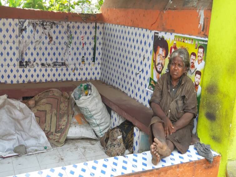 Thiruvarur: Muthupet bus stand is occupied by mentally ill people and passengers are suffering a lot நிழற்கட்டிடத்தை ஆக்கிரமித்த மனநலம் பாதித்தவர்கள்.. காப்பகத்தில் சேர்க்க நடவடிக்கை எடுக்கப்படுமா?