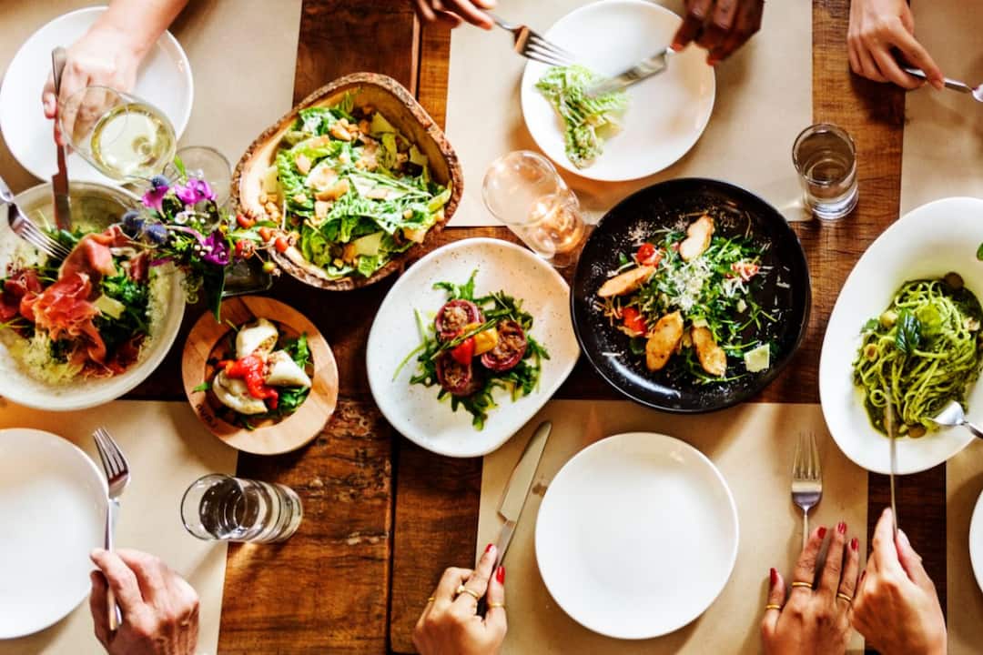 These food items are necessary but if eaten in excess they can become poison know how Health Care: ਖਾਣ-ਪੀਣ ਦੀਆਂ ਇਹ ਵਸਤੂਆਂ ਜ਼ਰੂਰੀ ਹਨ ਪਰ ਜ਼ਿਆਦਾ ਮਾਤਰਾ 'ਚ ਖਾਣ ਨਾਲ ਇਹ ਬਣ ਸਕਦੀਆਂ ਜ਼ਹਿਰ, ਜਾਣੋ ਕਿਵੇਂ