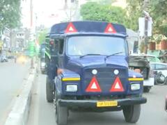 तस्वीरों में देखिए प्रयागराज में अतीक अहमद की हत्या के बाद सुबह कैसे हैं हालात? इन इलाकों में नहीं निकल रहे लोग, यहां है हाई अलर्ट