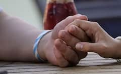 Zodiac Signs: অতীত পিছনে ফেলে এগিয়ে যান বটে, কিন্তু প্রথম প্রেম ভুলে পারেন না এঁরা