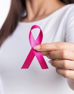 Breast Cancer Symptoms: ਕੀ ਤੁਹਾਨੂੰ ਛਾਤੀ ਦਾ ਕੈਂਸਰ ਤਾਂ ਨਹੀਂ...? ਇਨ੍ਹਾਂ 6 ਲੱਛਣਾਂ ਤੋਂ ਤੁਰੰਤ ਜਾਣੋ