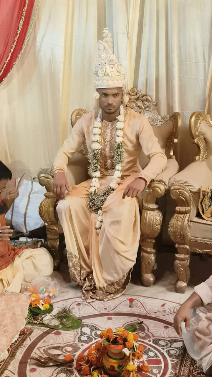 প্রসঙ্গত, আইএসএলে প্রথম খেতাব জয়ের পরেই আগামী মরসুম থেকে এটিকে মোহনাবাগানের নাম বদলের কথা ঘোষণা করেন সঞ্জীব গোয়েঙ্কা (Sanjiv Goenka)।