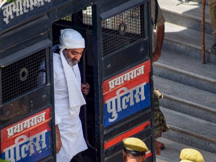 Atiq Ahmed Killed: 'दो हफ्ते बाद मुझे मार देंगे', अशरफ ने की थी मौत की भविष्यवाणी, सीलबंद लिफाफे की भी कही थी बात Atiq Ahmed Ashraf Ahmed Shot Dead claimed will be killed in two weeks Atiq Ahmed Killed: 'दो हफ्ते बाद मुझे मार देंगे', अशरफ ने की थी मौत की भविष्यवाणी, सीलबंद लिफाफे की भी कही थी बात