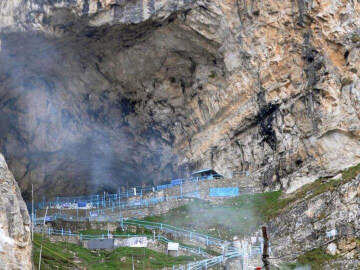 ऑनलाइन रजिस्ट्रेशन करने के लिए आपको jksasb.nic.in पर जाना होगा. यहां सबसे पहले आवेदन पत्र भरें और फिर अपने ओटीपी को वेरीफाई करें. आवेदन को आगे बढ़ाए और आपको एसएमएस के तहत जानकारी भेजी जाएगी.