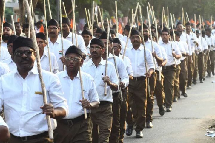 கறம்பக்குடி, கந்தர்வகோட்டையில் ஆர்.எஸ்.எஸ். அணி வகுப்பு ஊர்வலம்