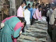 சீர்காழி கோயிலில் கண்டெடுக்கப்பட்ட செப்பேடுகள்- இந்து சமய அறநிலையத் துறையினர் தொடர் ஆய்வு