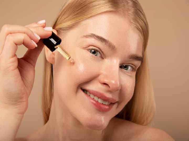 Facial Oil Benefits not be dry just include facial oil in your skin care routine Facial Oil Benefits: अब नहीं होगी चेहरे की त्वचा रुखी, बस अपने स्किन केयर रुटीन में शामिल करें फेशियल ऑयल
