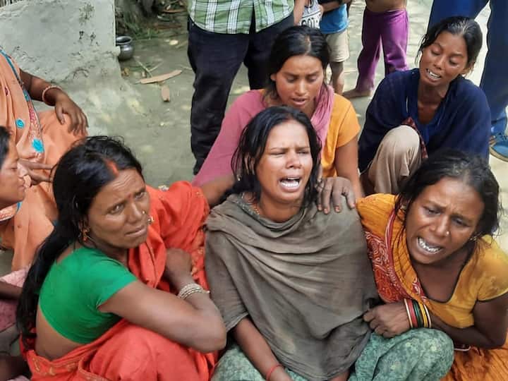 Bihar Hooch Tragedy Motihari Hooch Tragedy Death Toll In Motihari Rises To 22, 76 Liquor Smugglers Arrested Bihar Police Say Bihar Hooch Tragedy: Death Toll In Motihari Rises To 29, Govt To Give Rs 4 Lakhs To Kin Of Deceased