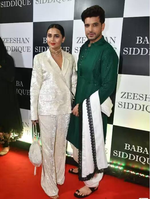 ਹਾਲ ਹੀ 'ਚ ਕੁਝ ਅਜਿਹਾ ਹੀ ਹੋਇਆ। ਬੀਤੀ ਰਾਤ ਬਾਬਾ ਸਿੱਦੀਕੀ ਦੀ ਇਫਤਾਰ ਪਾਰਟੀ ਦਾ ਆਯੋਜਨ ਕੀਤਾ ਗਿਆ, ਜਿੱਥੇ ਕਈ ਸਿਤਾਰੇ ਪਹੁੰਚੇ।