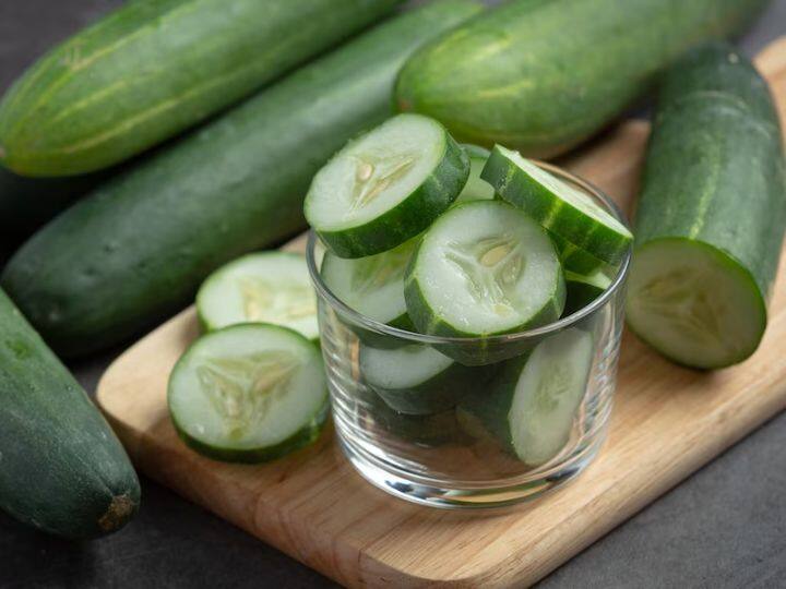 Cucumber Health Benefits And Disadvantages Know What Is Right Time To Eat Cucumber गलत समय पर खाया खीरा तो शरीर को होगा नुकसान, जानें इसे खाने का सही समय क्या है?