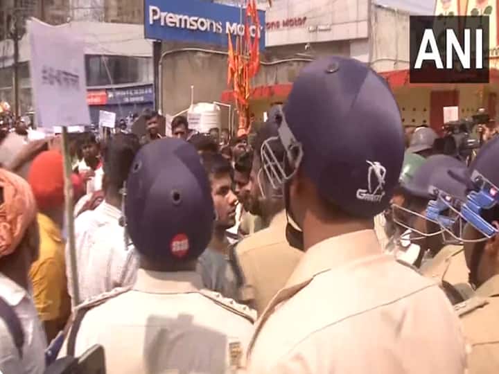 Jharkhand: Students Detained Amid Protest Outside CM Residence In Ranchi Against New Recruitment Policy Jharkhand: Students Detained Amid Protest Outside CM Residence In Ranchi Against New Recruitment Policy