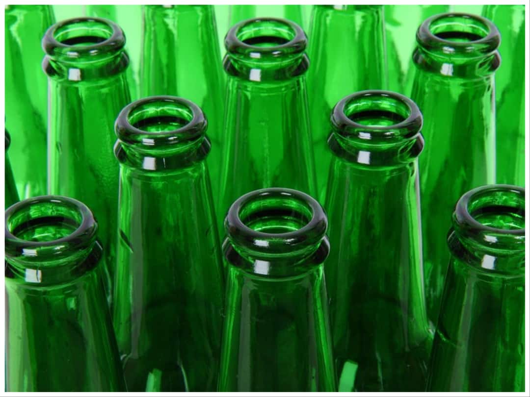 Liquor Shop Income on Alchocol know how much a Shop keeper earn money on one bottle beer sell check here all details जब बीयर की एक बोतल बिकती है, तो दुकानवाले की कितनी कमाई होती है?