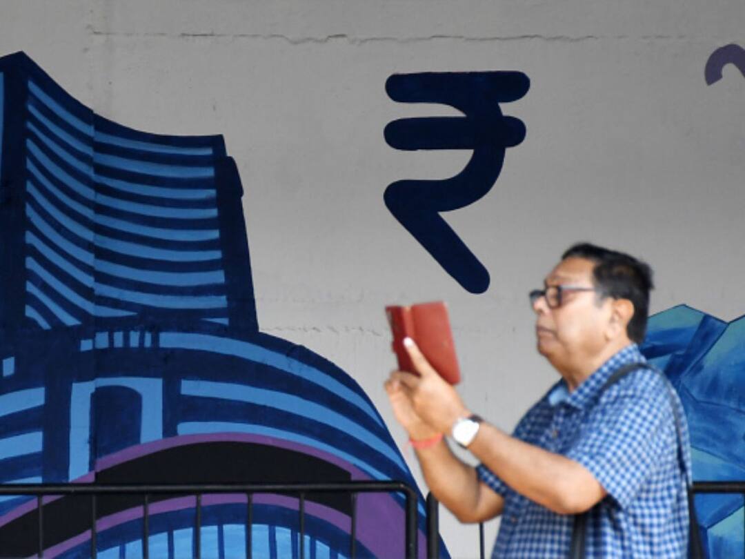 Stock Market Opening Bell: Sensex Slips 750 Points, Nifty Below 17,700, Infosys Plunges 11 Per Cent Stock Market Opening Bell Sensex Slips 750 Points Nifty Below 17,700 Infosys Plunges 11 Per Cent IT Stock Down Financial Services index Q4 Results Stock Market Opening Bell: Sensex Slips 750 Points, Nifty Below 17,700, Infosys Plunges 11 Per Cent