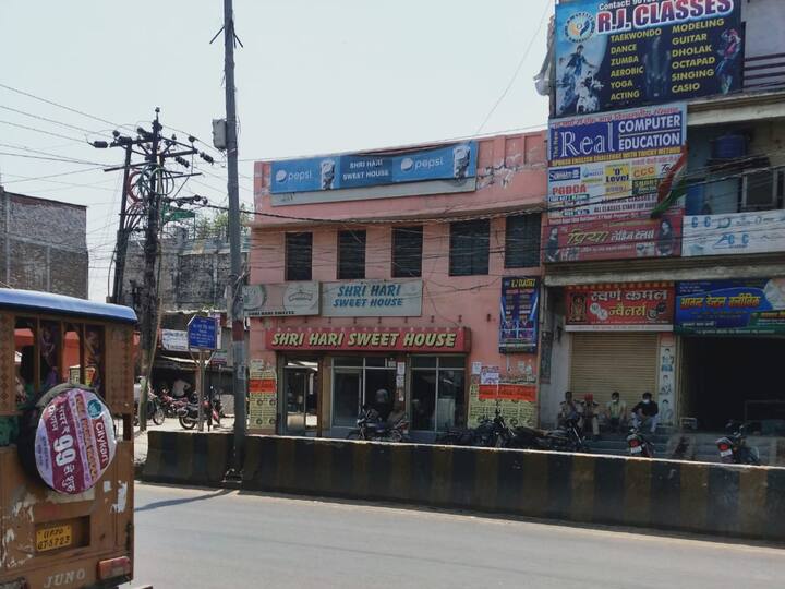 Barring a few motorbikes, a few private vehicles and police cars, nothing else could be seen on the roads. Image Source: Ajay Kumar