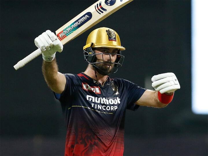 ఐపీఎల్‌లో మాక్స్‌వెల్‌పై రవీంద్ర జడేజాది పైచేయి. పది ఇన్నింగ్సుల్లో 6 సార్లు ఔట్‌ చేశాడు. 40 బంతుల్లో 40 పరుగులే ఇచ్చాడు.