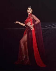 Hina Khan : ਹੀਨਾ ਖਾਨ ਨੇ ਉਪਰ ਤੋਂ ਨੀਚੇ ਤੱਕ ਪਹਿਨੀ ਟ੍ਰਾਂਸਪੇਰੇਂਟ ਡਰੈੱਸ ਤਾਂ ਹੋਈ ਟ੍ਰੋਲ