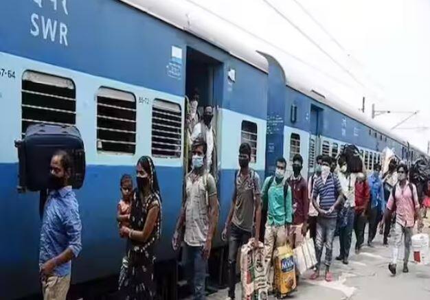 ਰੇਲਵੇ ਬੋਰਡ ਦੇ ਹੁਕਮਾਂ ਅਨੁਸਾਰ ਸਲੀਪਰ ਕਲਾਸ ਵਿੱਚ ਚਾਰ ਸੀਟਾਂ ਅਪਾਹਜਾਂ ਲਈ ਏਸੀ ਵਿੱਚ ਦੋ ਸੀਟਾਂ ਰਾਖਵੀਆਂ ਹਨ।