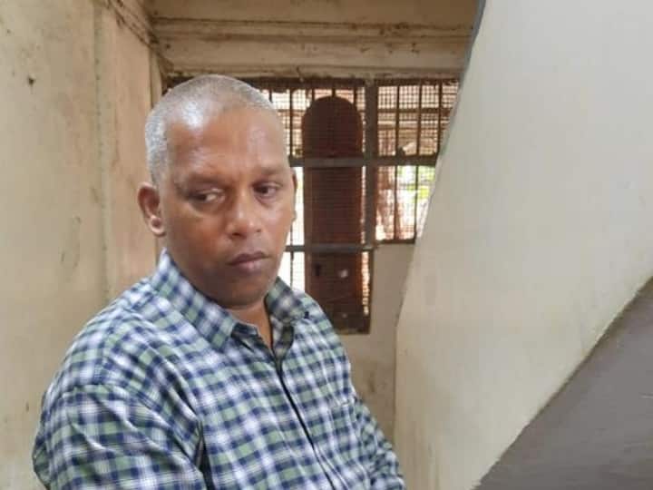 Mumbai Crime: कैंटीन से सस्ते दामों में सामान दिलाने से लेकर सेना में नौकरी दिलाने तक का झांसा...फेक आर्मी ऑफिसर गिरफ्तार