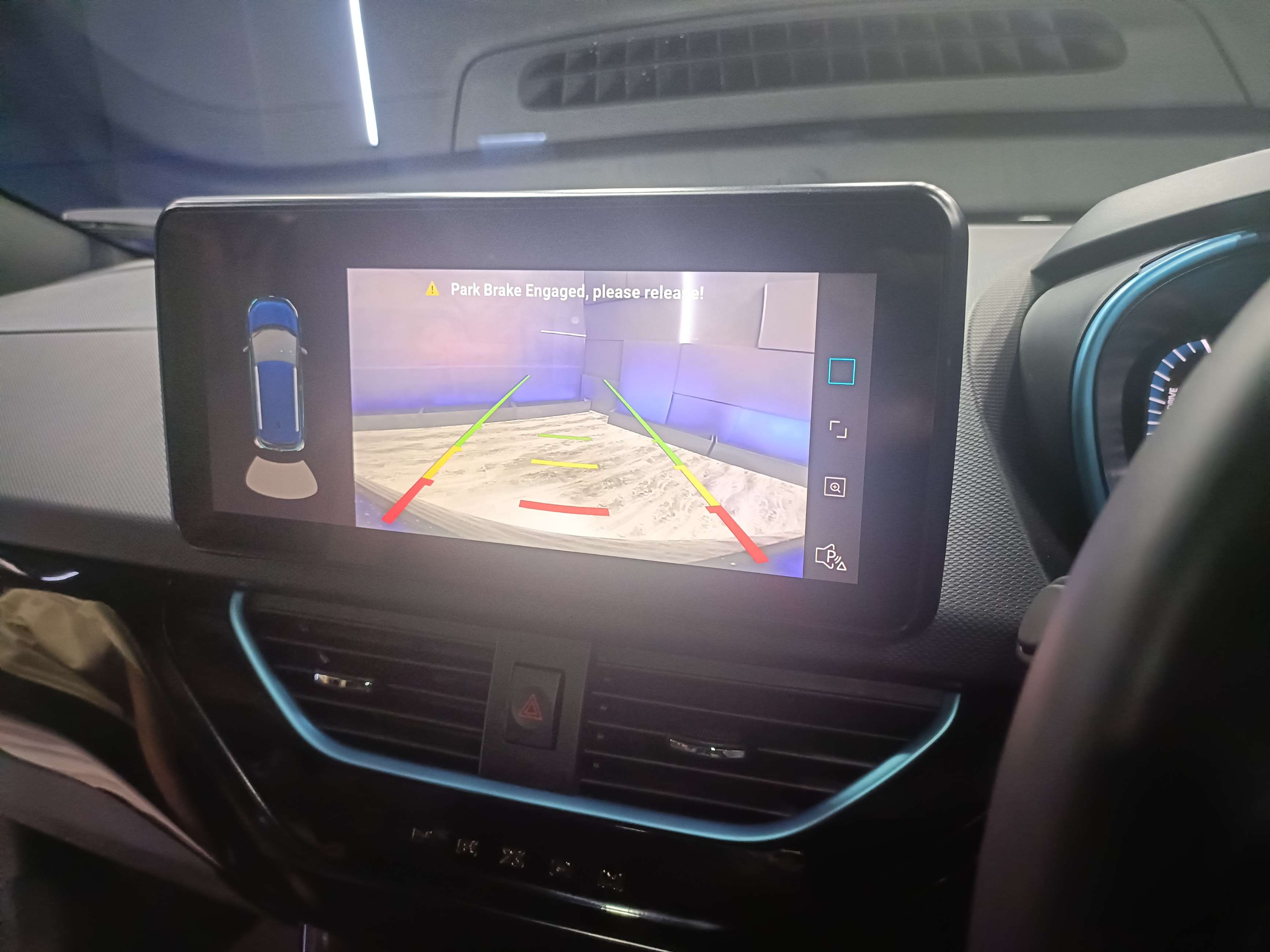 Tata Nexon EV Max Dark Edition With Larger Touchscreen — First Review