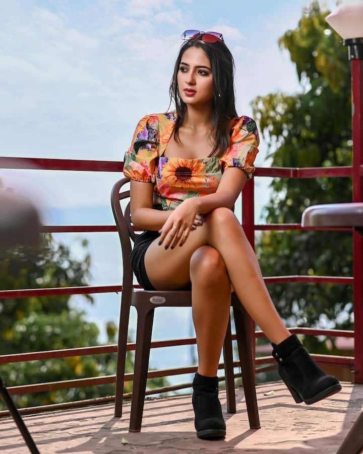विदुलाच्या या फोटोला नेटकऱ्यांची पसंती मिळत आहे.