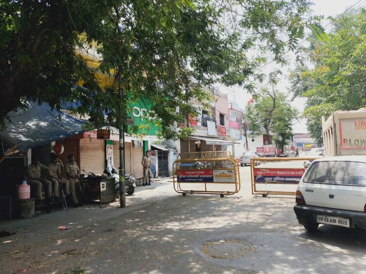 Empty Roads, Closed Shops, No Internet: How Prayagraj Looked Like Day After Atiq- Ashraf Double Murder Empty Roads, Closed Shops, No Internet: How Prayagraj Looked Like Day After Atiq-Ashraf Double Murder