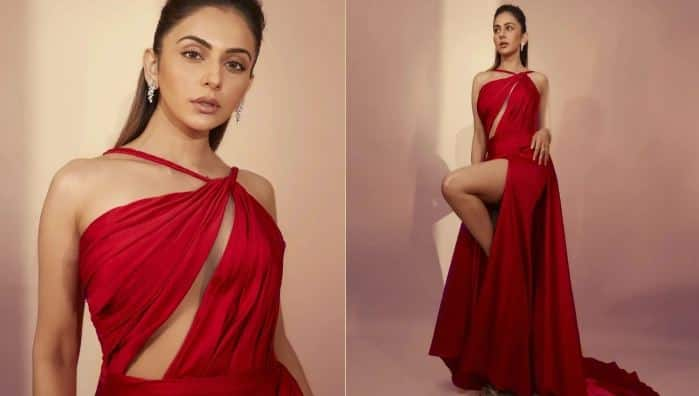 Rakul Preet Singh: ਬਾਲੀਵੁੱਡ ਅਦਾਕਾਰਾ ਰਕੁਲ ਪ੍ਰੀਤ ਸਿੰਘ ਆਪਣੇ ਗਲੈਮਰਸ ਲੁੱਕ ਅਤੇ ਸਟਾਈਲਿਸ਼ ਡਰੈਸਿੰਗ ਸੈਂਸ ਕਾਰਨ ਸੋਸ਼ਲ ਮੀਡੀਆ 'ਤੇ ਹਮੇਸ਼ਾ ਲਾਈਮਲਾਈਟ 'ਚ ਰਹਿੰਦੀ ਹੈ। ਦੇਖੋ ਇਸ ਅਦਾਕਾਰਾ ਦਾ ਸੈਕਸੀ ਅਵਤਾਰ...