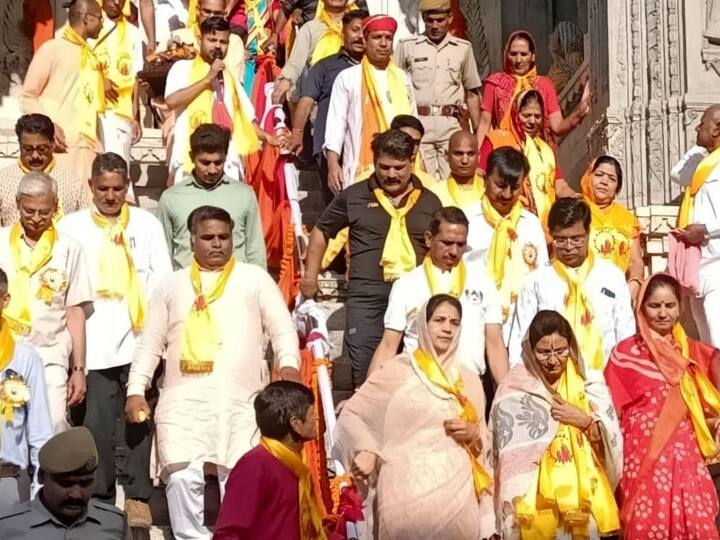 मंत्री शकुंतला रावत ने कहा कि राजधानी जयपुर में पहले आयोजन के बाद उदयपुर का यह आयोजन नई पीढ़ी को हमारी संस्कृति, हमारी धरोहर, हमारी कला और परंपराओं की पहचान और उनके प्रति जागरूकता के लिए किया गया.