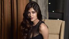 স্যালাইন চলছে, গুরুতর অসুস্থ হয়ে হাসপাতালে ভর্তি মধুমিতা