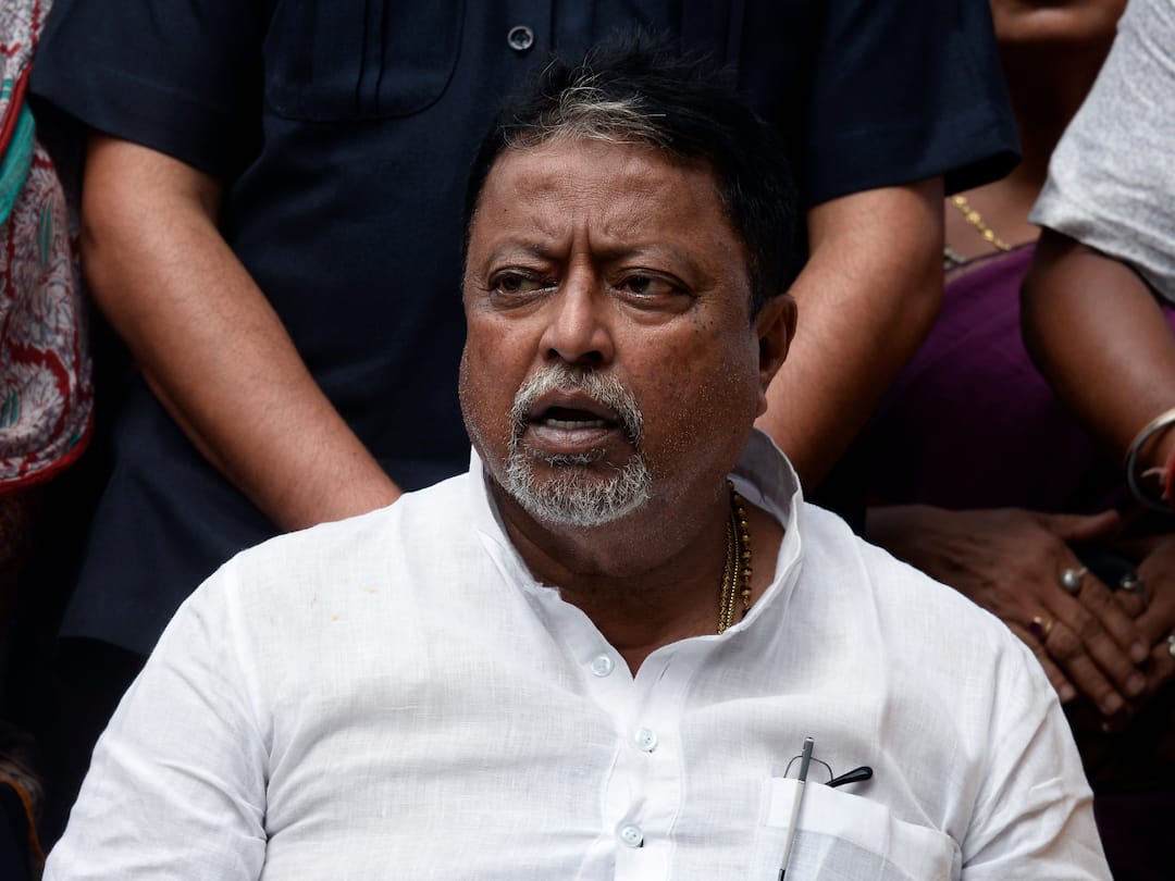 Mukul Roy Goes Missing And Untraceable TMC Leader Missing Since Monday Son Claims Board A Flight Mukul Roy 'Untraceable': TMC Leader Missing Since Monday, Son Claims