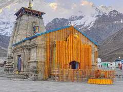 तीर्थयात्रियों के लिए आसान नहीं है राह! लगभग 25 फीट के ग्लेशियरों के बीच से होकर जाना होगा धाम