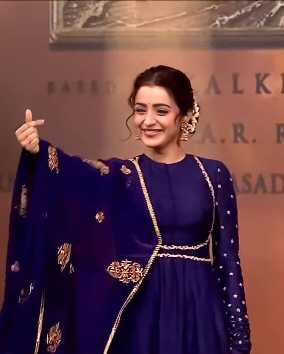 Trisha Krishnan Latest Photos : యువరాణి కుందైవి, త్రిష అందానికి సాటి ఏది?