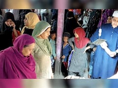 Eid-Ul-Fitr 2023 : रमजान ईदच्या खरेदीसाठी मालेगावात महिलांची मोठी गर्दी