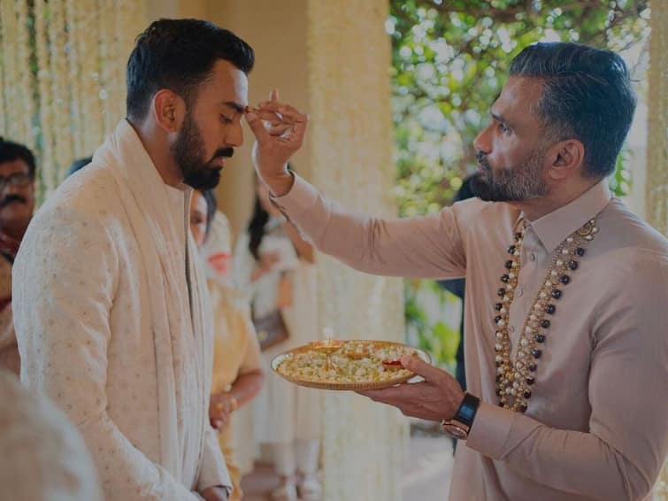 Actor Suniel Shetty Shares 'Blessed To Have You In Our Lives' As He Wishes Son-In-Law KL Rahul On His Birthday Happy Birthday KL Rahul: কে এল রাহুলের জন্মদিনে প্রাণ ভরে আশীর্বাদ শ্বশুর সুনীল শেট্টির