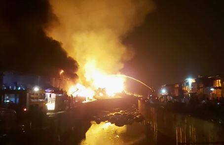 Fire : मानखुर्दमध्ये भंगाराच्या दुकानाला भीषण आग