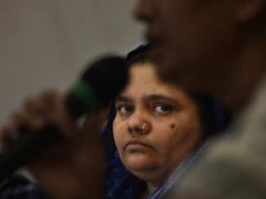 'सेब की तुलना...', बिलकिस बानो केस के दोषियों की रिहाई पर SC की तीखी टिप्पणी, गुजरात सरकार ने क्या दी दलील?