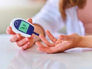 Diabetes : मधुमेहाचा वाढता विळखा! 10 पैकी एका व्यक्ती डायबेटिक, अहवालात धक्कादायक माहिती समोर