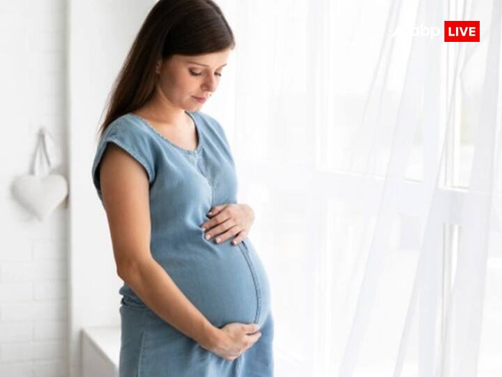 दूसरा प्रेगनेंट महिलाओं इस दिन सूर्य के दर्शन ना करें. इस दिन गर्भवती महिलाओं को अपने आप को सूर्य की किरणों से बचाना चाहिए.