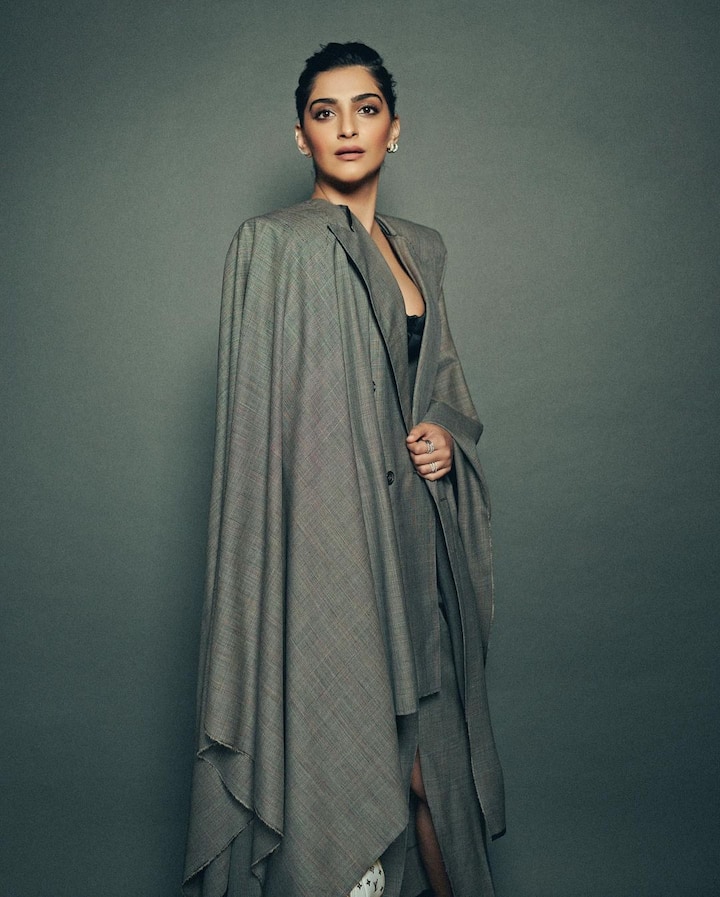 Bhumi Pednekar took to the comments section and dropped a few emojis. Apart from her, a few other celebrities also appreciated her pictures. (Image Source: Instagram/Sonam Kapoor)