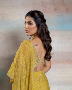 Samyuktha: కళ్లు చెదిరే అందంతో ‘సార్’ బ్యూటీ సంయుక్త