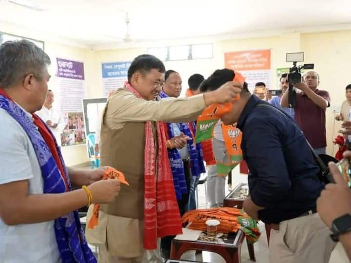 Ex-militants joins BJP Assam KACC Claim Party Will Strong Assam: असम में BJP में शामिल हुए 110 पूर्व उग्रवादी, नेशनल डेमोक्रेटिक फ्रंट ऑफ बोडोलैंड के थे मेंबर