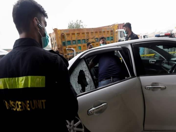 Pakistan-China Relation: क्या पाकिस्तान-चीन की दोस्ती के बीच आने लगी दरार? आखिर पाक क्यों चाईनीज बिजनेस को कर रहा है बंद Pakistan close china business in karachi due to fear of terrorist attack Pakistan-China Relation: क्या पाकिस्तान-चीन की दोस्ती के बीच आने लगी दरार? आखिर पाक क्यों चाईनीज बिजनेस को कर रहा है बंद