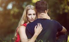 Relationship Tips: হারিয়ে ফেলছেন নিজেকেই, সম্পর্কে তাড়াহুড়ো করে ফেলছেন না তো!