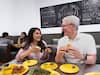 Apple CEO Tim Cook: મુકેશ અંબાણીને મળ્યા એપલના સીઇઓ ટિમ કૂક, માધુરી દિક્ષિતની સાથે ખાધુ વડાપાઉં