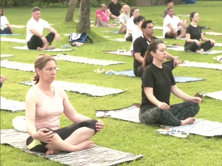 G20 delegates on Tuesday took part in a Yoga session in Panaji Goa, ahead of the 2nd Health Working Group Meeting. (Image Source: ANI)