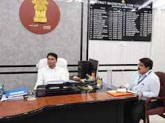 छपरा के डीएम ने जींस पहनकर ऑफिस आने पर लगाई रोक, अमन समीर ने बताया क्या है उद्देश्य